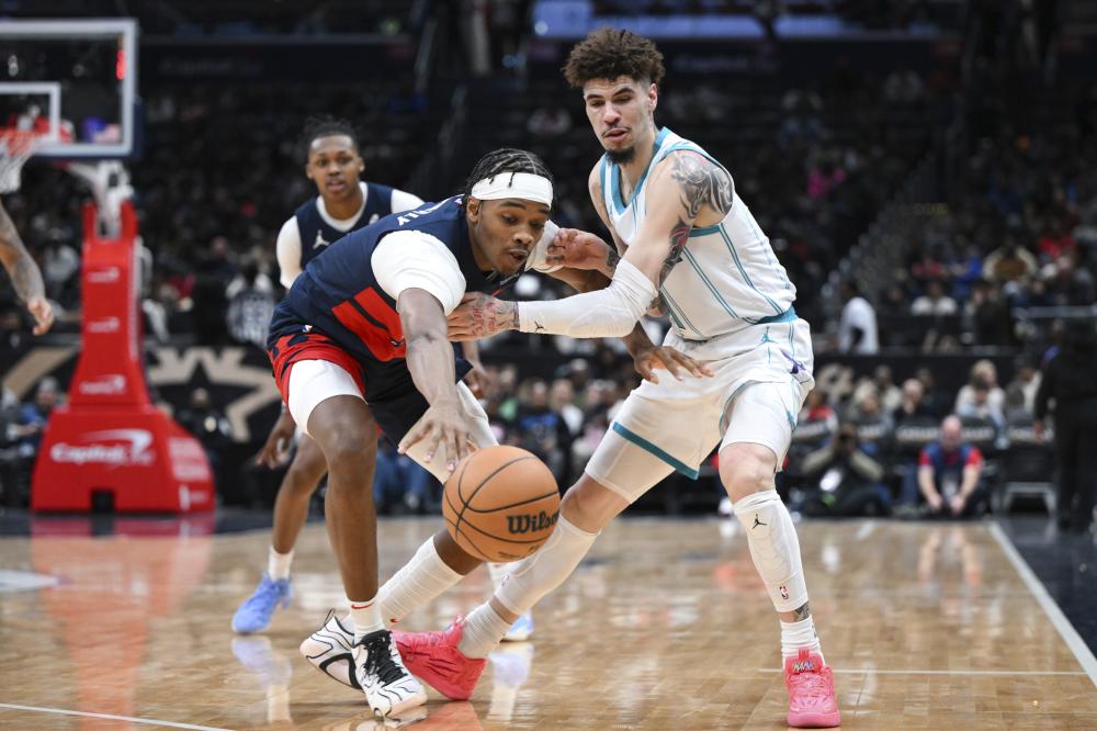 包括几名主 包括几名主